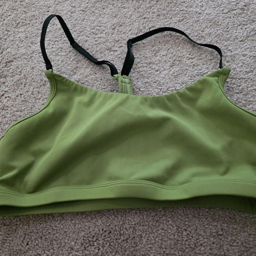 P'tula Green Seamless Sports Bra with Longline Design